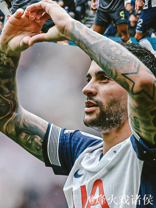 罗梅罗梅开二度+95分钟倒钩绝平 热刺2-2平纽卡